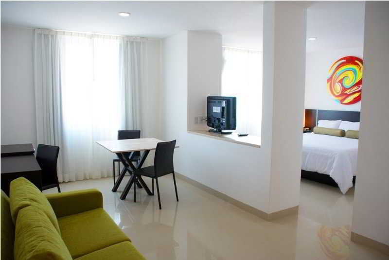 Hotel Express Mexico Plaza Irapuato Dış mekan fotoğraf